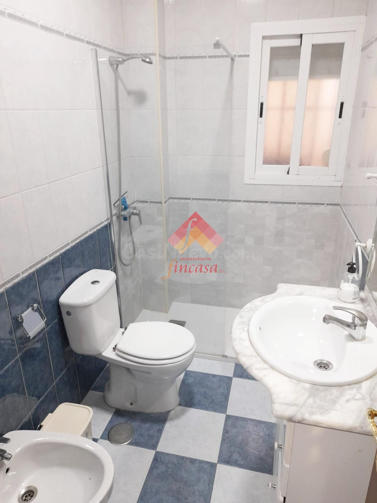 ESTUPENDO PISO EN PLENO CENTRO - foto 3