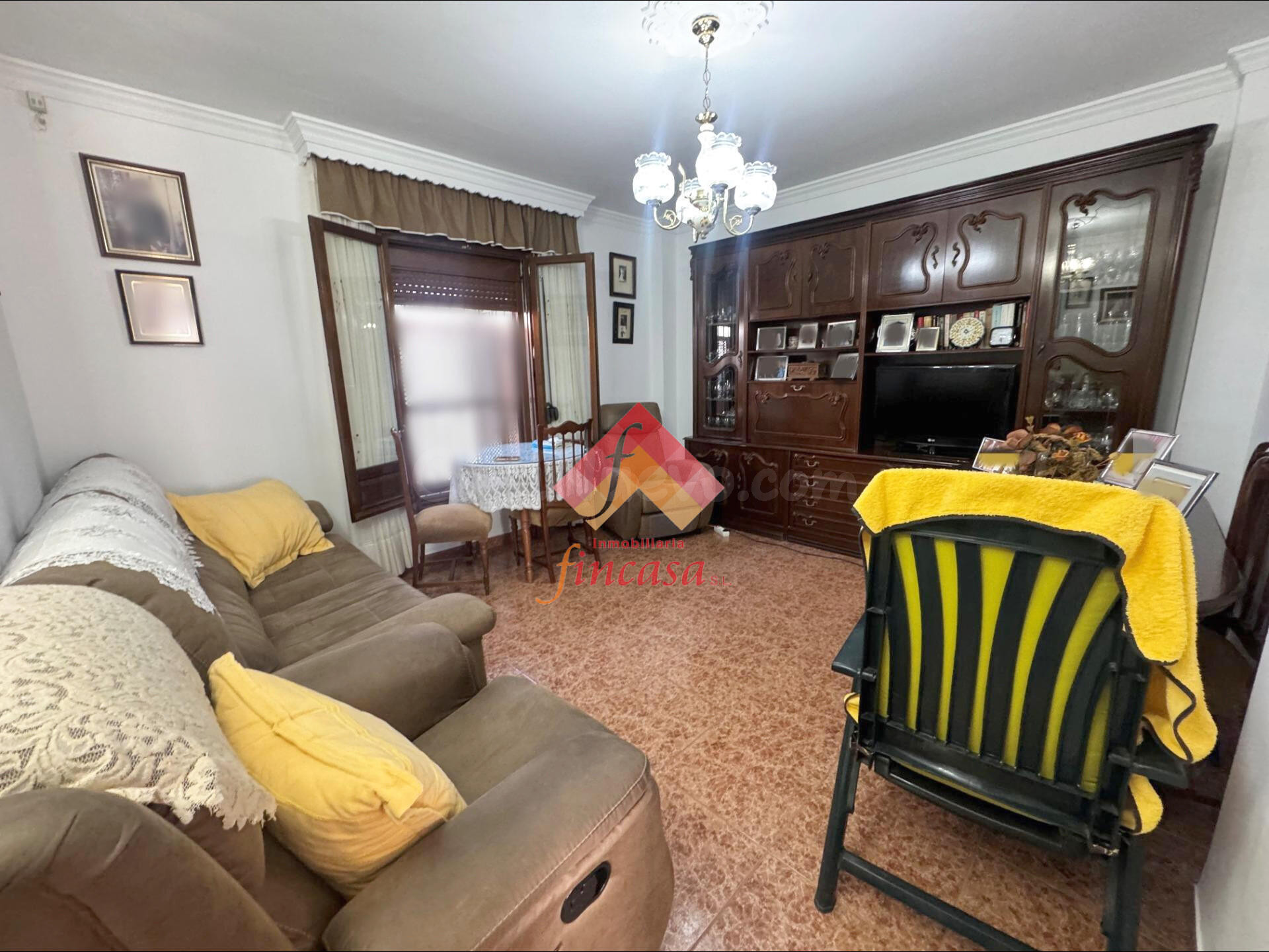 SE VENDE MAGNÍFICA CASA EN EL BARRIO SAN FRANCISCO - foto 2