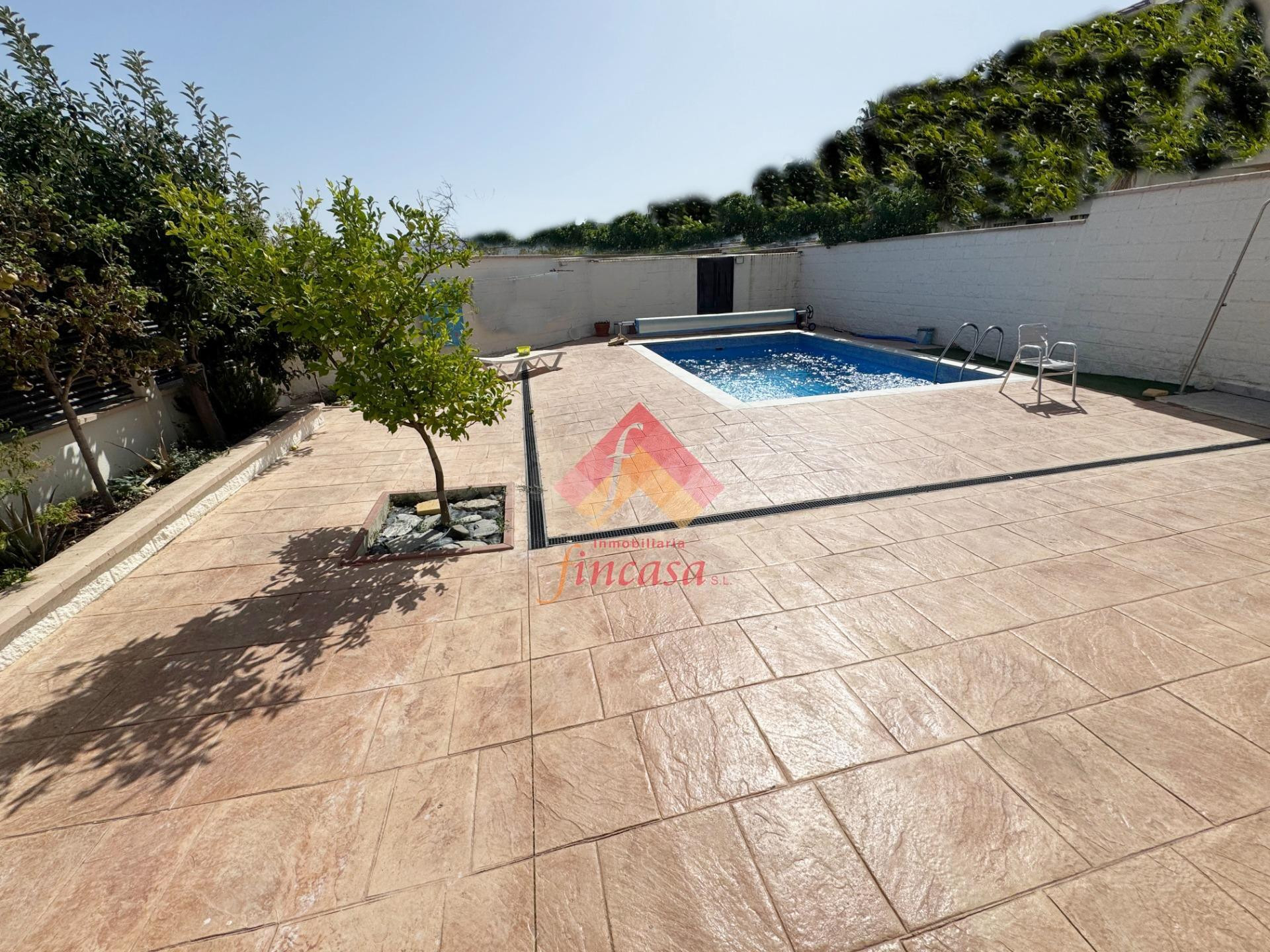 EXCLUSIVA VIVIENDA UNIFAMILIAR EN LA ZONA DE ARENAL