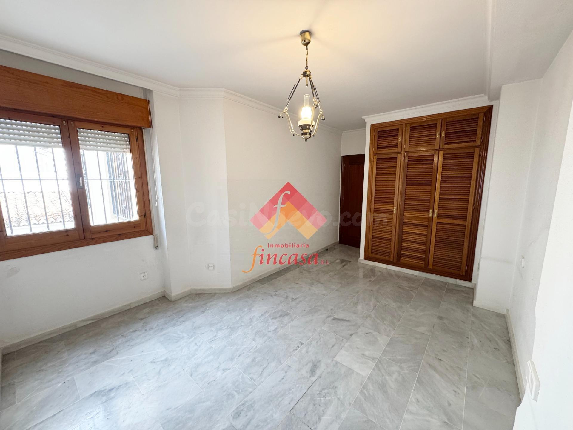 GRAN PISO DE 216 M2 EN PLENO CENTRO - foto 4