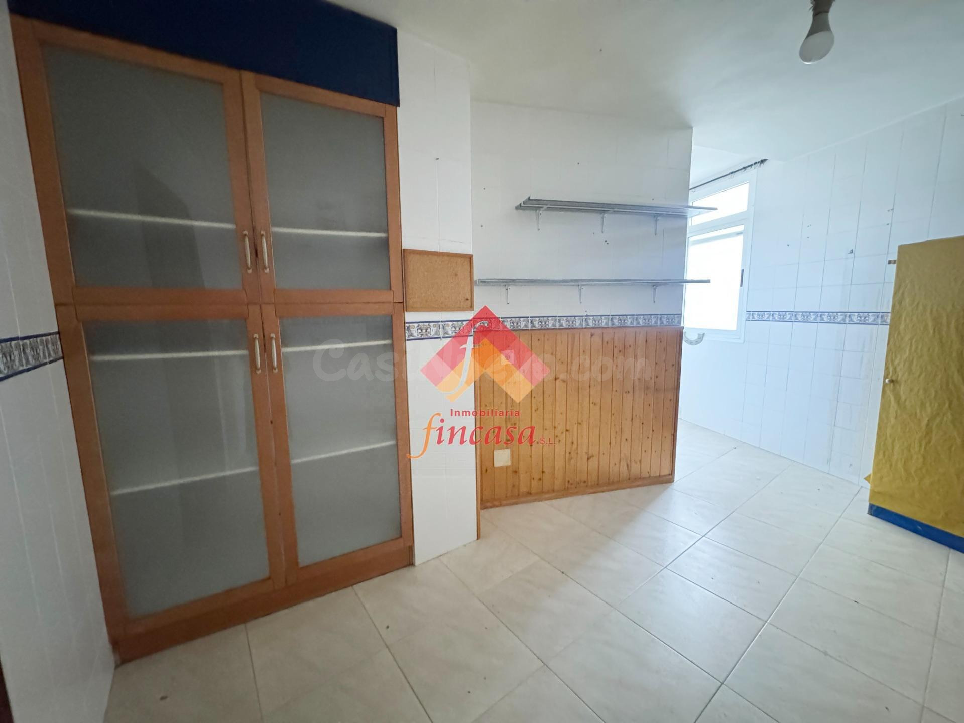 VENTA DE AMPLIO PISO EN EL CENTRO - foto 2