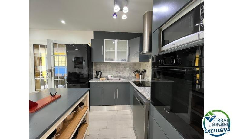 Villa ideal para alquiler con licencia turística, piscina, z - foto 4