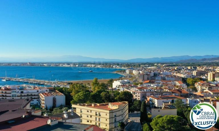 Encantador apartamento de 1 habitación con vistas panorámicas a la bahía de Roses