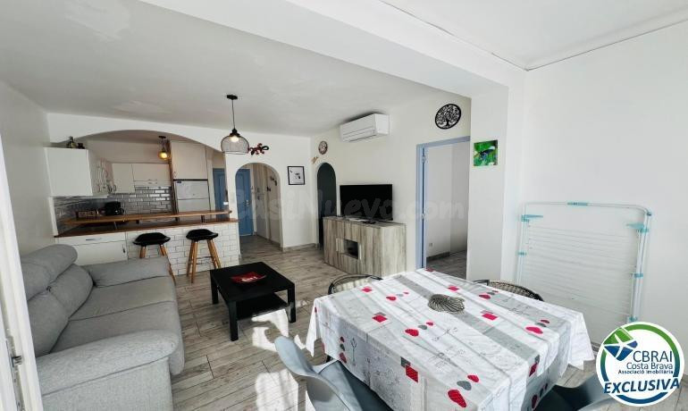 Apartamento reformado a pasos del mar con licencia turística - foto 4