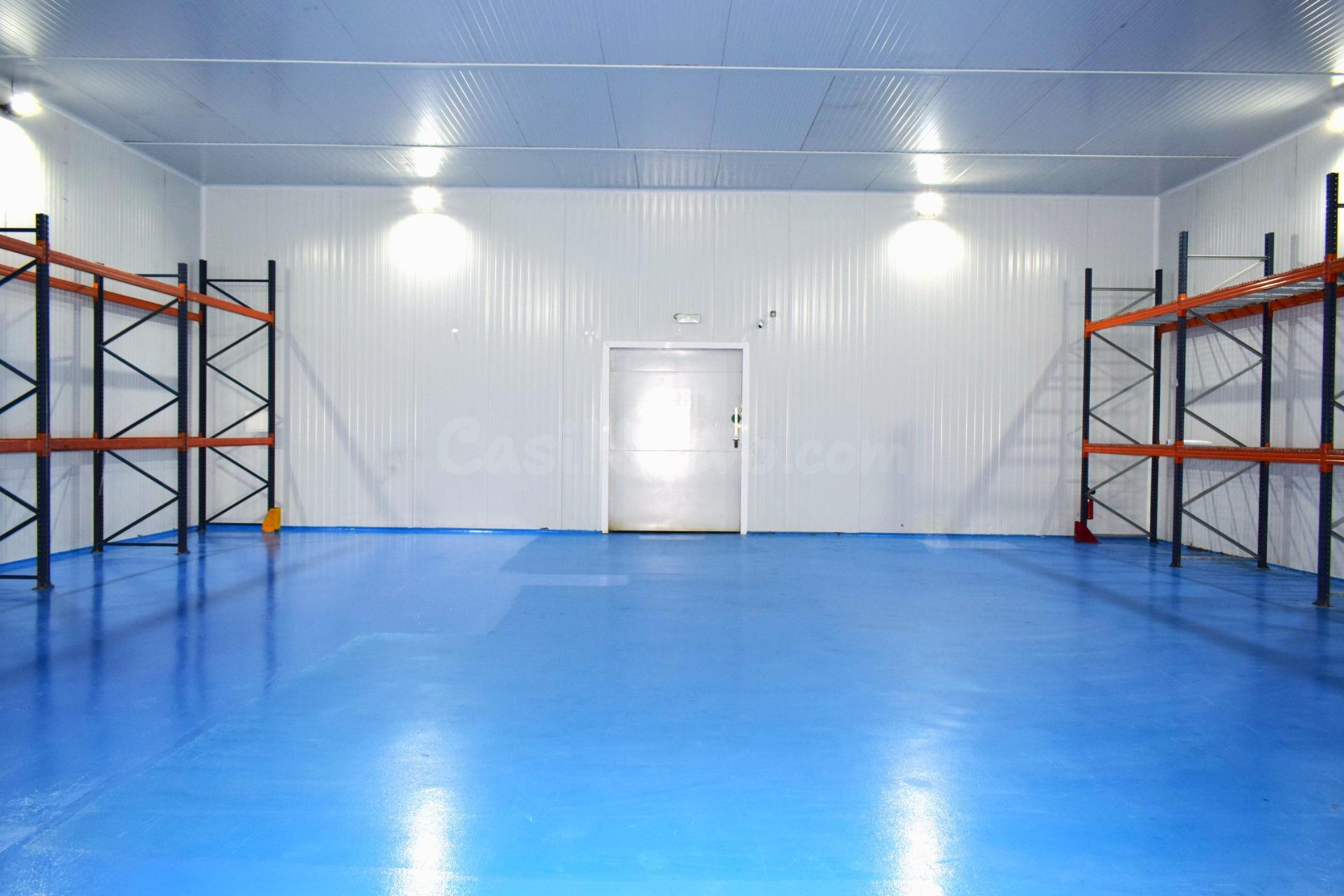 VENTA DE NAVE INDUSTRIAL CON CÁMARAS FRIGORÍFICAS