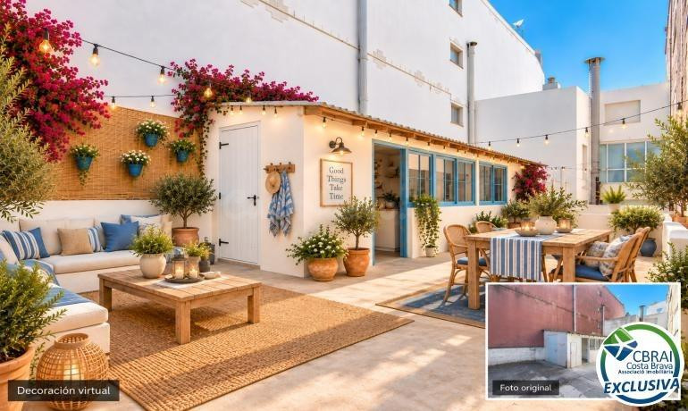 Piso con gran terraza y derecho a vuelo en el centro histórico de Roses