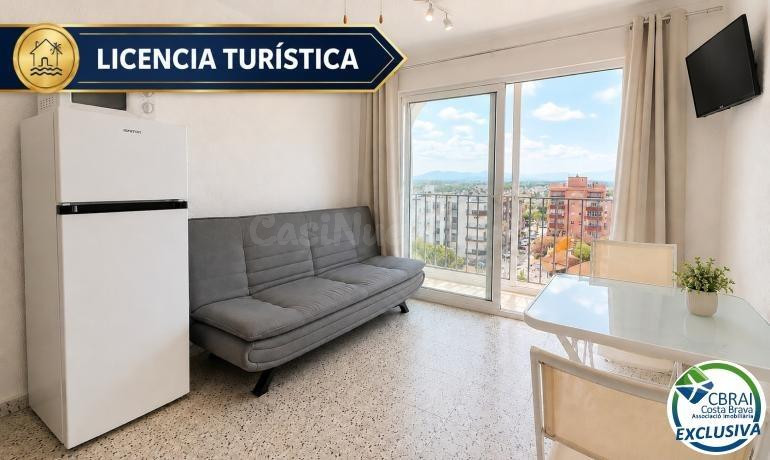 **Estudio en Delta Muga Con Licencia Turistica y Parking – Empuriabrava, con vistas despejadas**