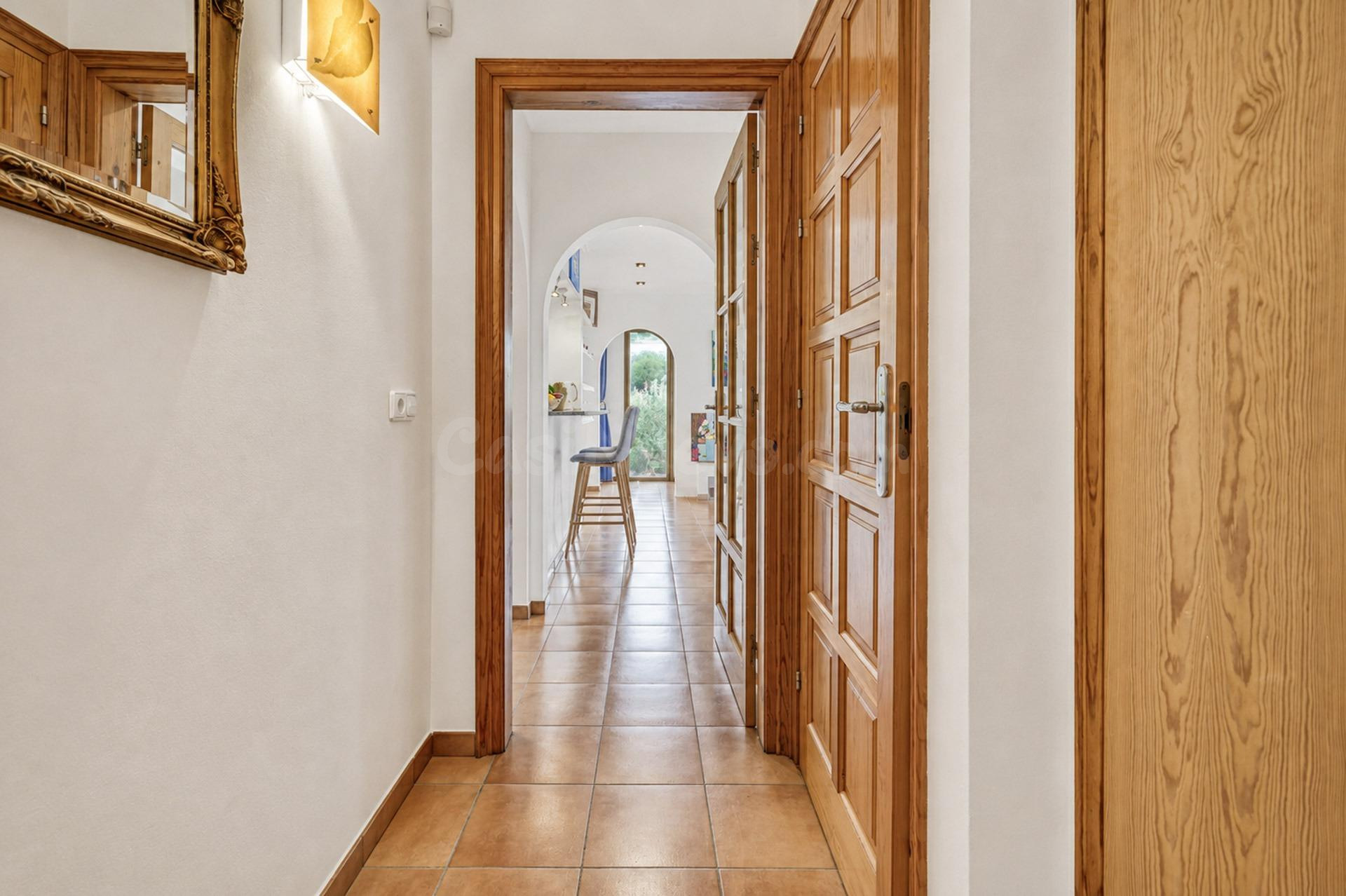 VILLA CON VISTAS AL MAR, PISCINA Y CASA DE INVITADOS EN MAS  - foto 4