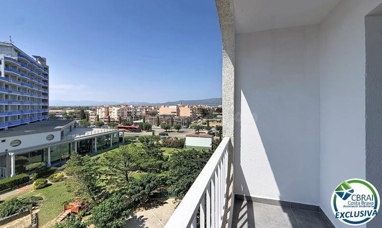 Apartamento en primera línea de mar en Empuriabrava - foto 2