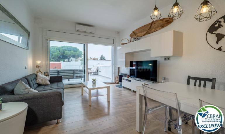 Magnífica casa de pescador con amarre de 8 m x 3 m - foto 2