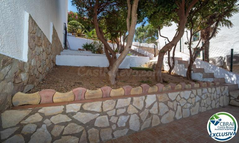 Exclusiva villa con espectaculares vistas panorámicas al mar - foto 4