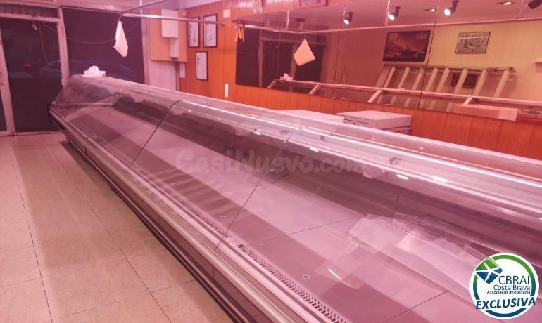 En venta local comercial, antigua carniceria.