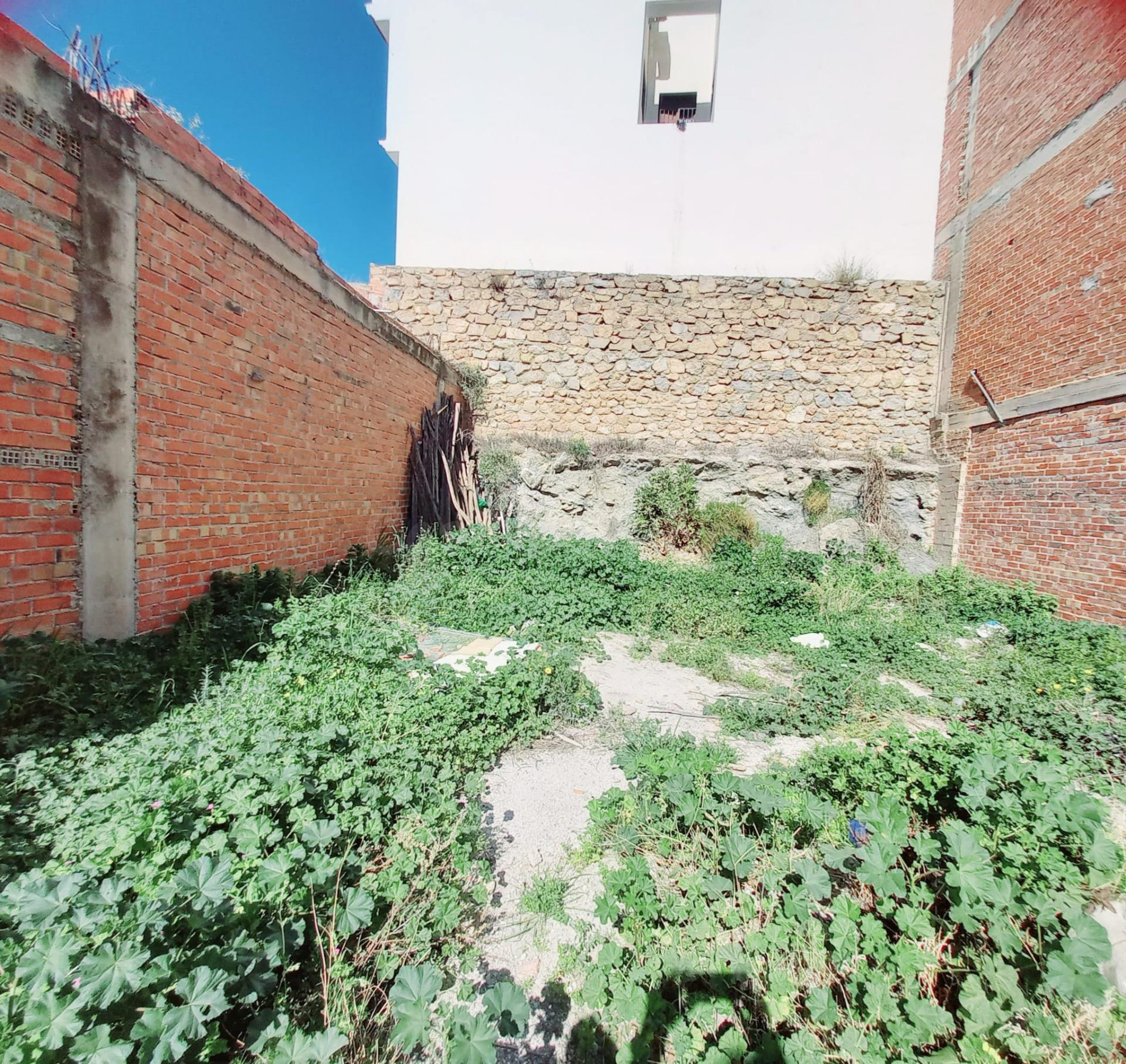 Parcela URBANA en venta en Canillas de Aceituno!