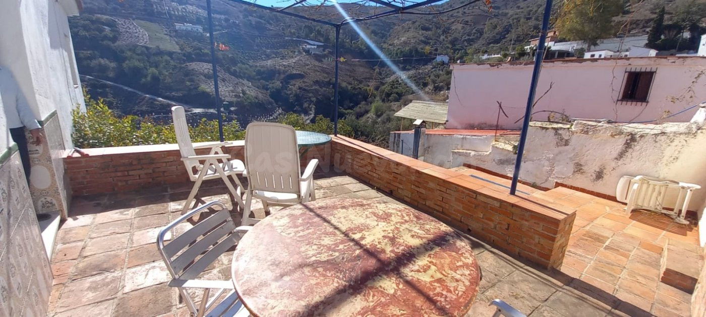 Casa en venta en Cutar.