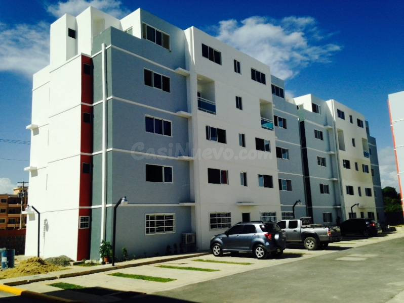 Vistoso Penthouse en La Aut. de San Isidro