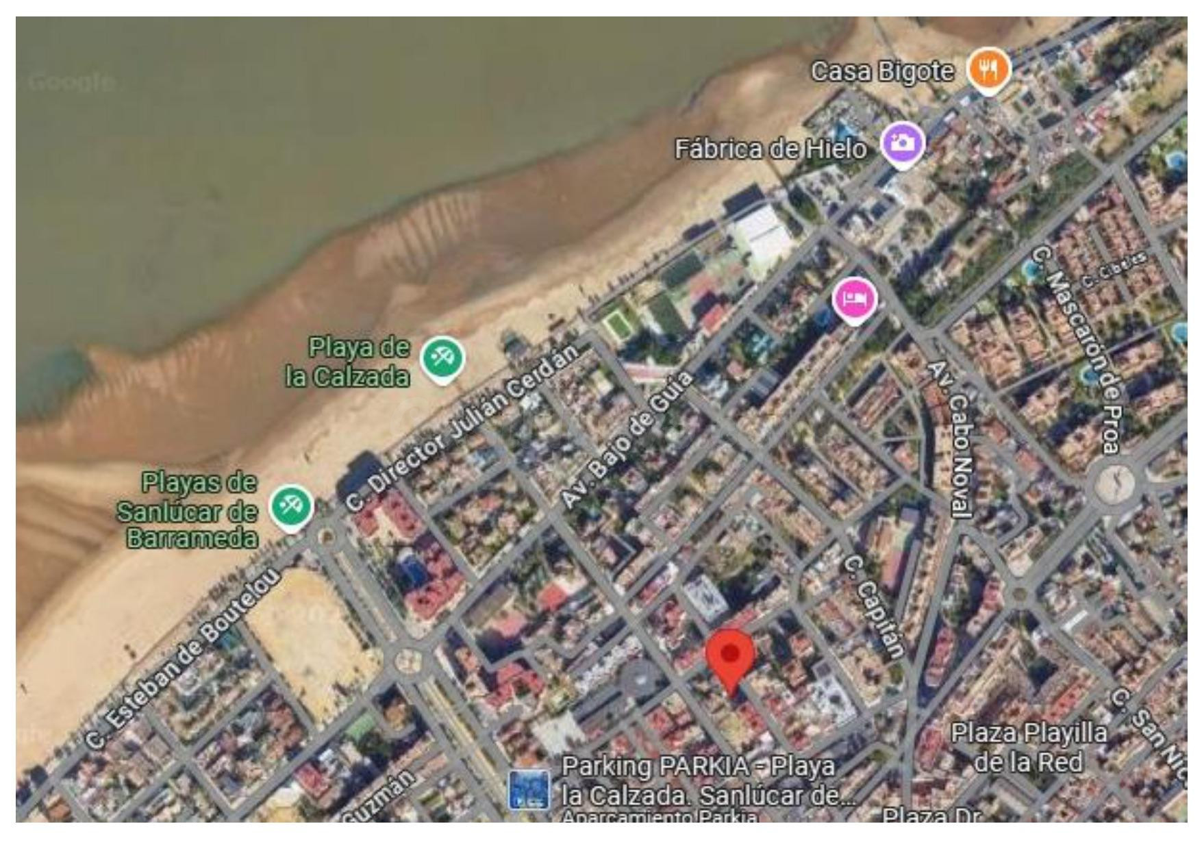¡Oportunidad Única a Solo 200 Metros de la Playa!