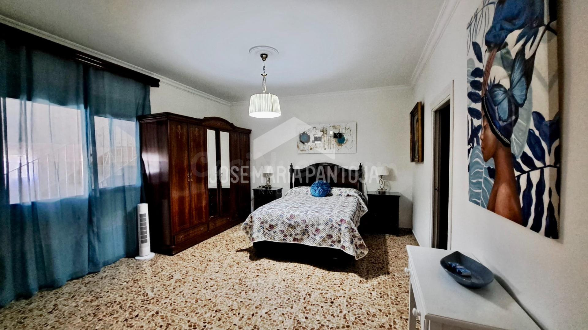 CASA CON SOLARIUM EN EL ROCIO - foto 5