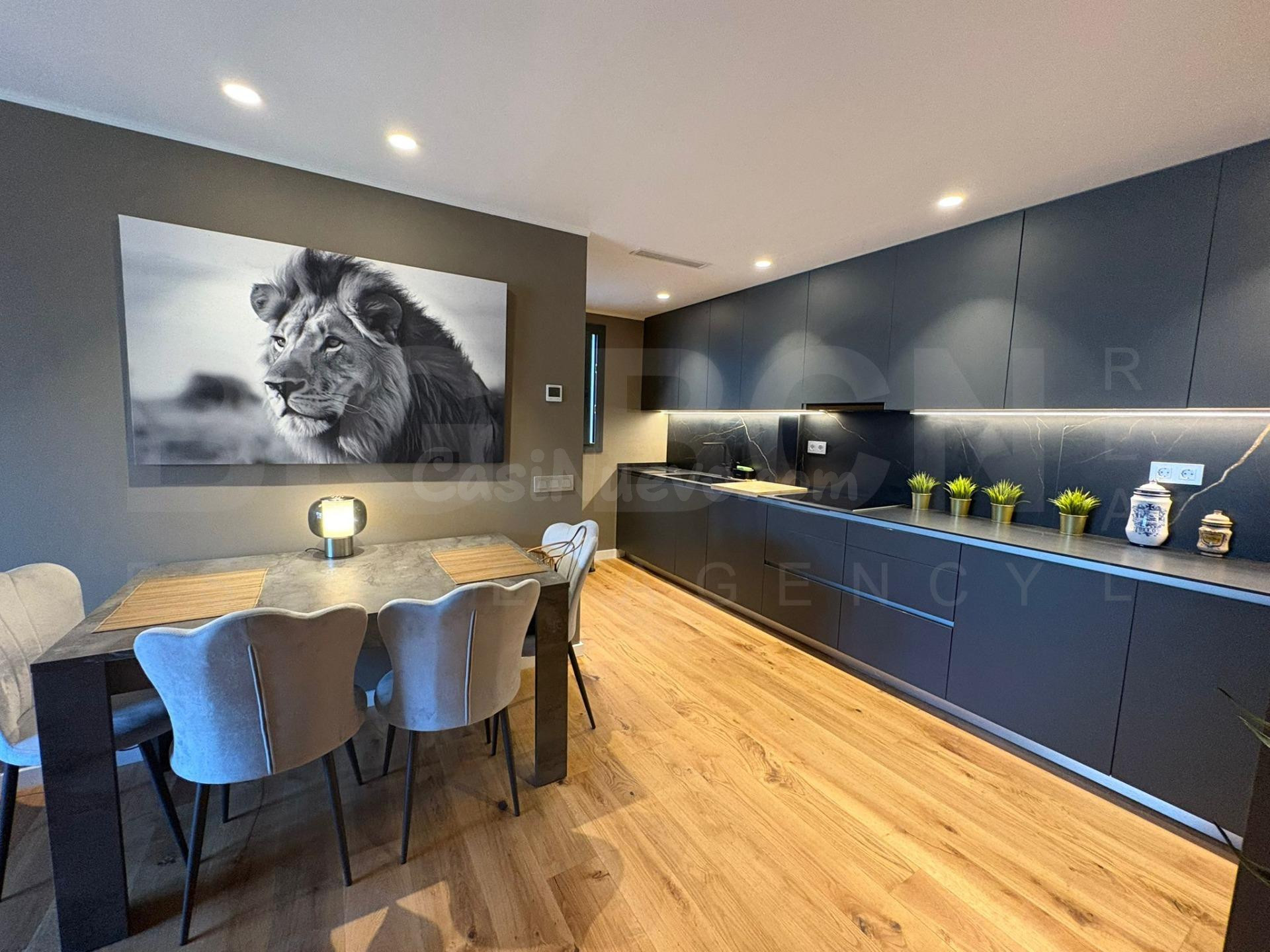 CASA NUEVA EN FINESTRELLES