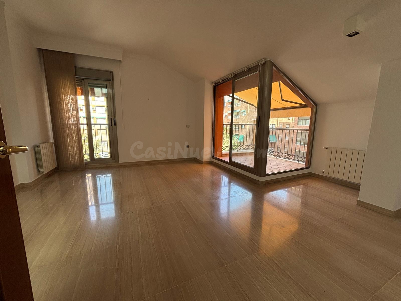 ATICO DUPLEX EN PLAZA DE SAN LAZARO - CONSTITUCION