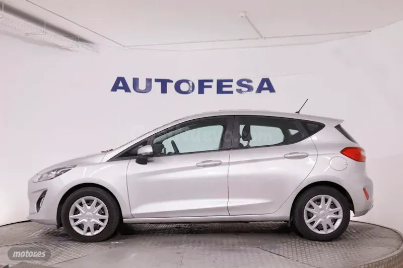 Ford Fiesta - foto 4