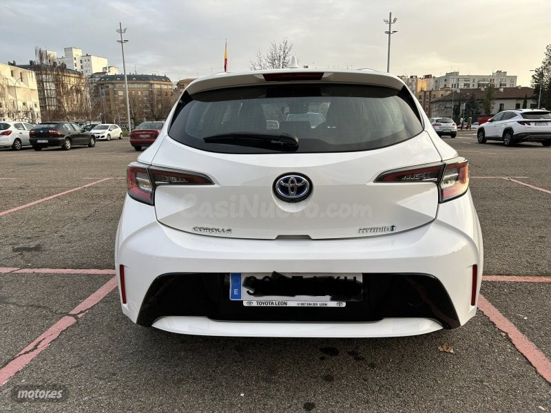 Toyota Corolla - foto 3