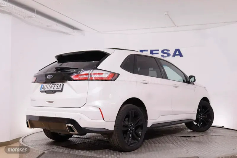 Ford Edge - foto 5