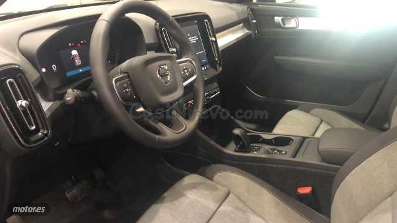 Volvo XC40 - foto 5