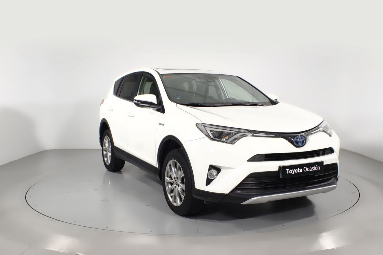 Toyota RAV4 Híbrido 200 HP Barcelona - 5 plazas y lujo