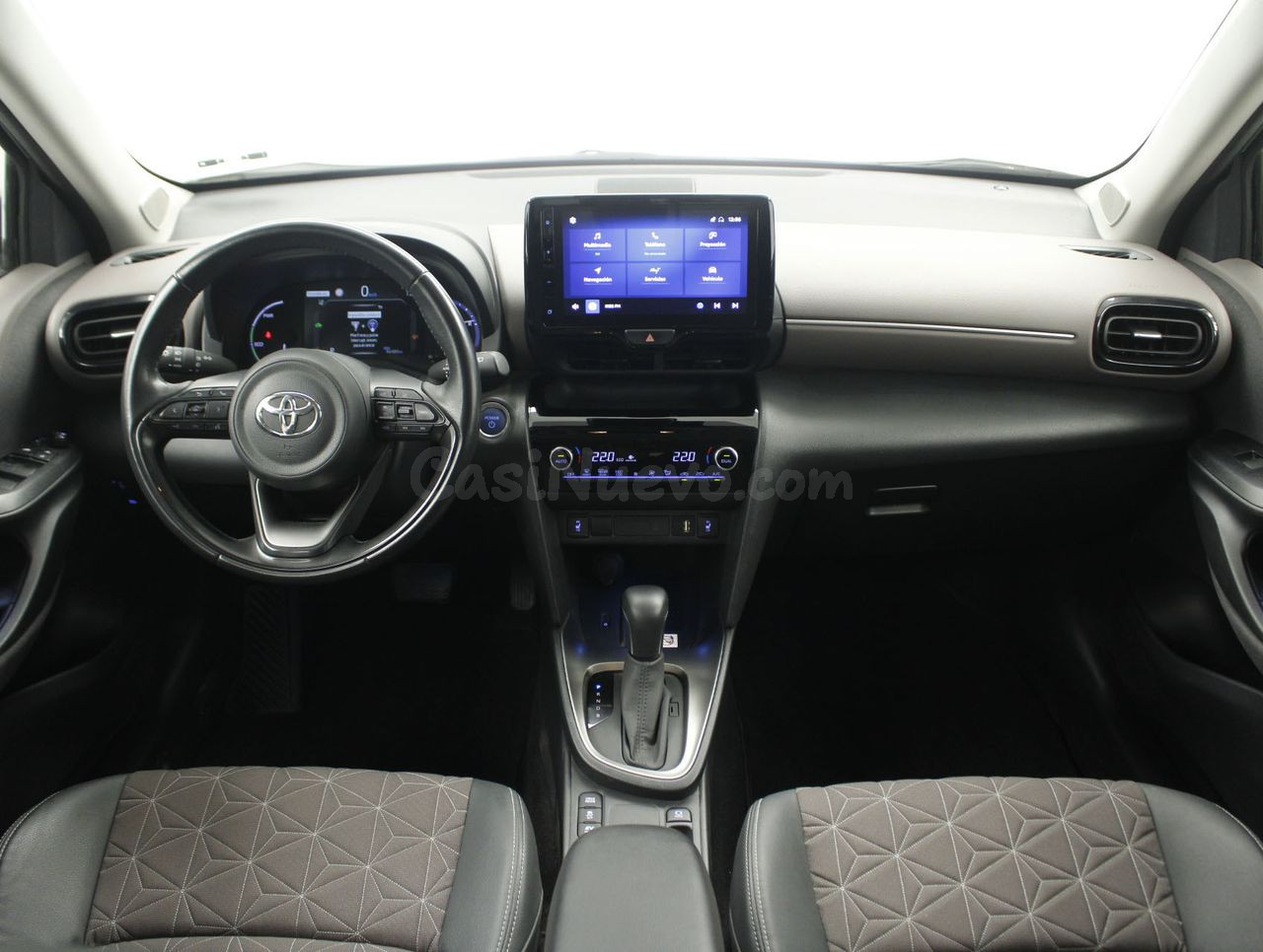 Toyota Yaris Cross Híbrido 5P Barcelona - Entrega Rápida - foto 4