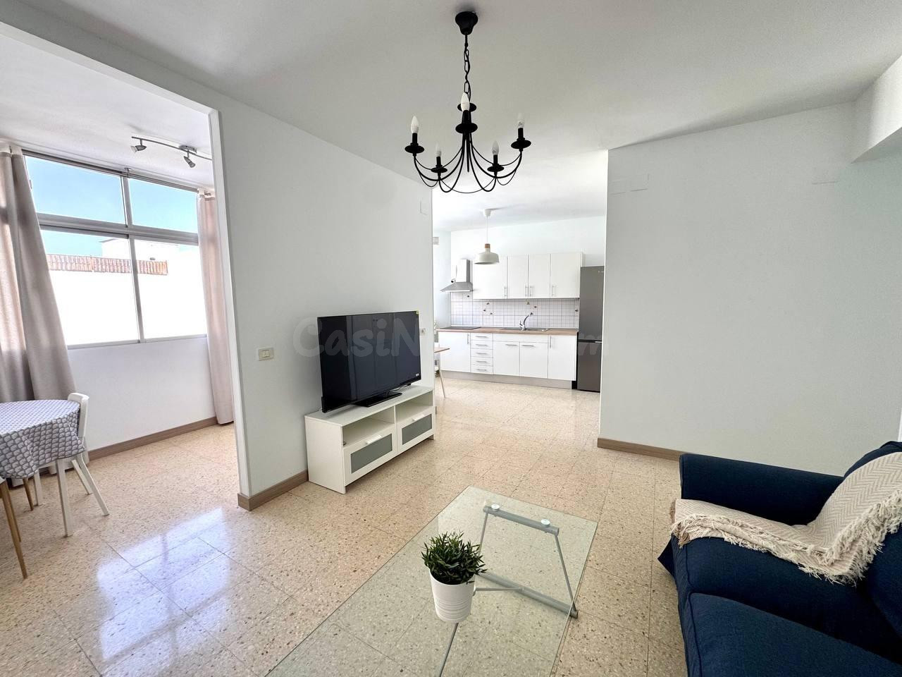 Piso luminoso de 2 habitaciones en Tamaraceite - foto 4