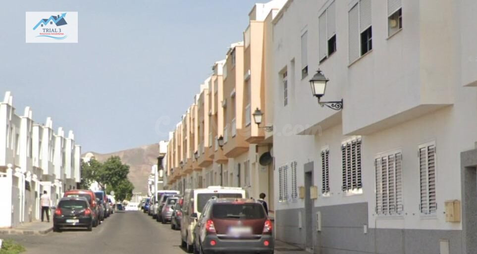 Venta de Piso + Garaje En Arrecife (Las Palmas) - foto 3