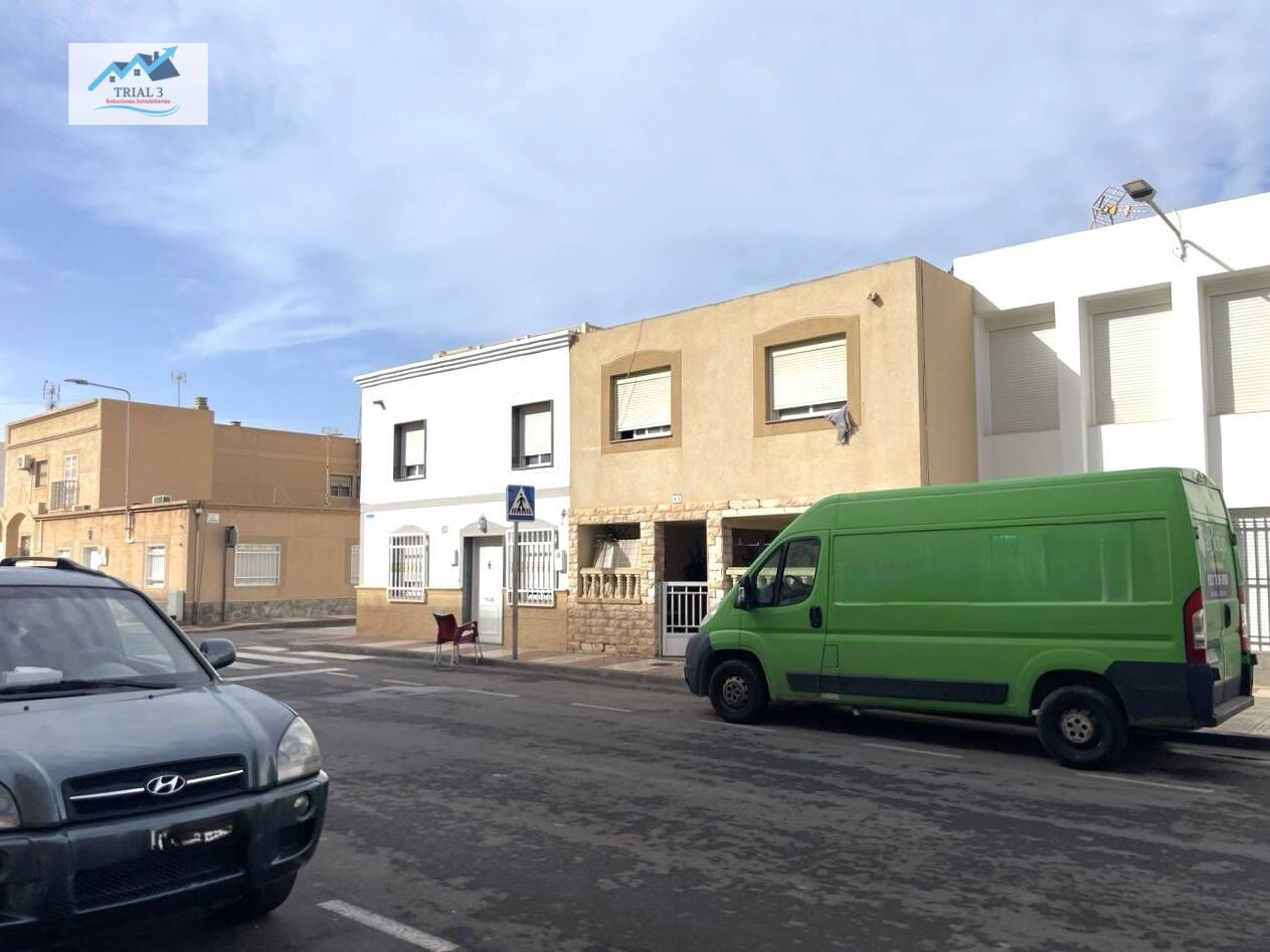 Venta casa en Roquetas de Mar (Almería)