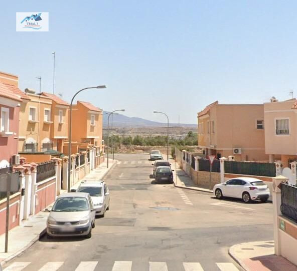 Venta casa adosada en Huercal de Almería (Almería)