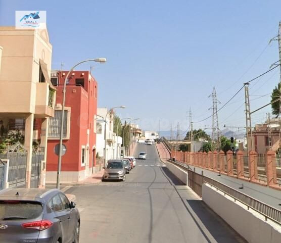 Venta casa en Huercal de Almería (Almería)