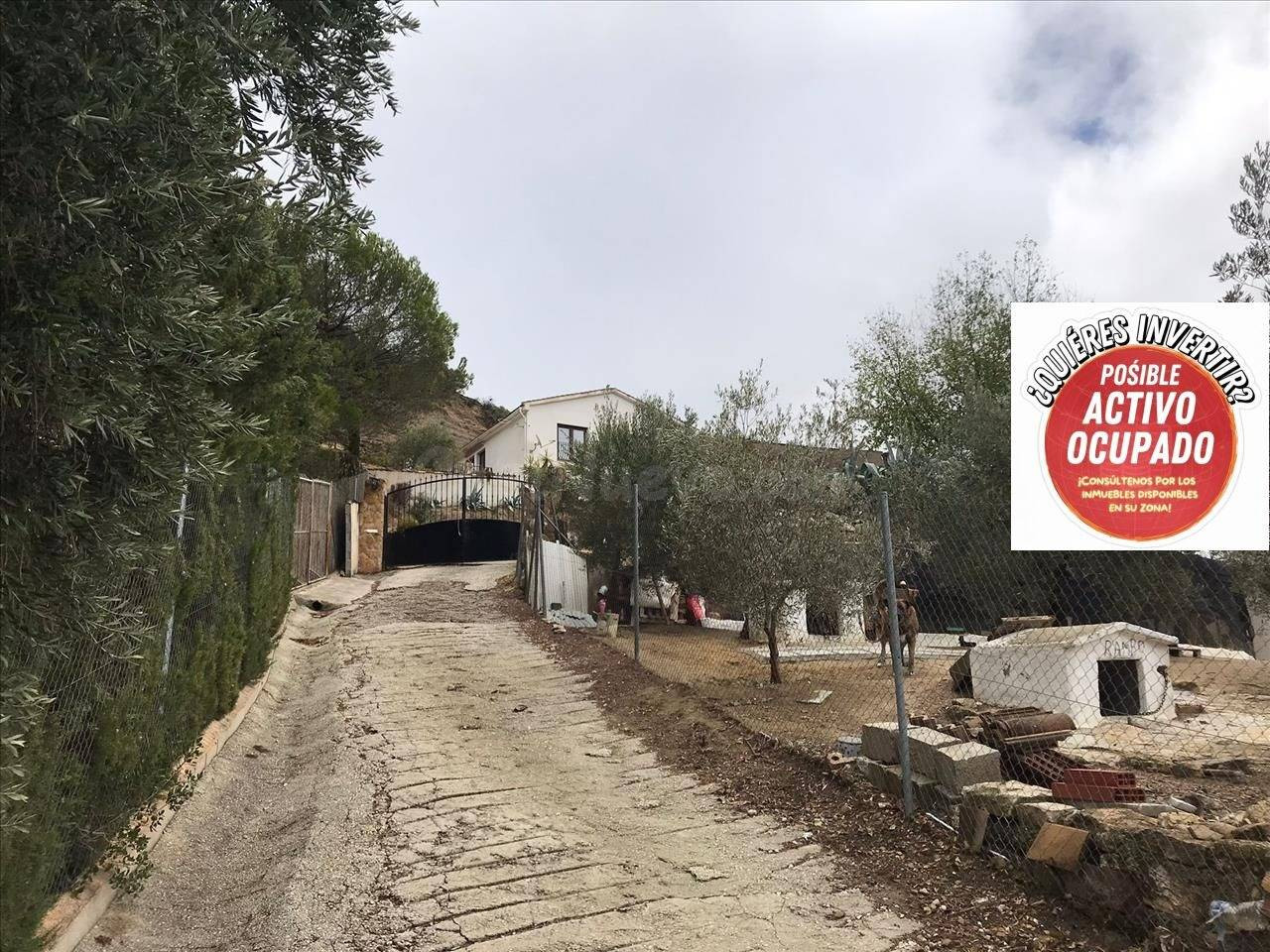 Venta De Casa En Montefrío-Granada