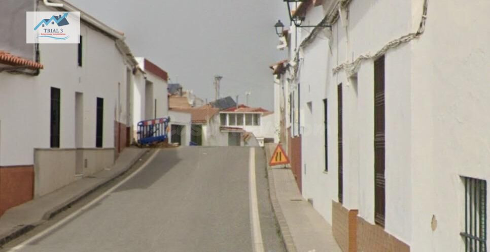 Venta local comercial en Calañas (Huelva) - foto 2