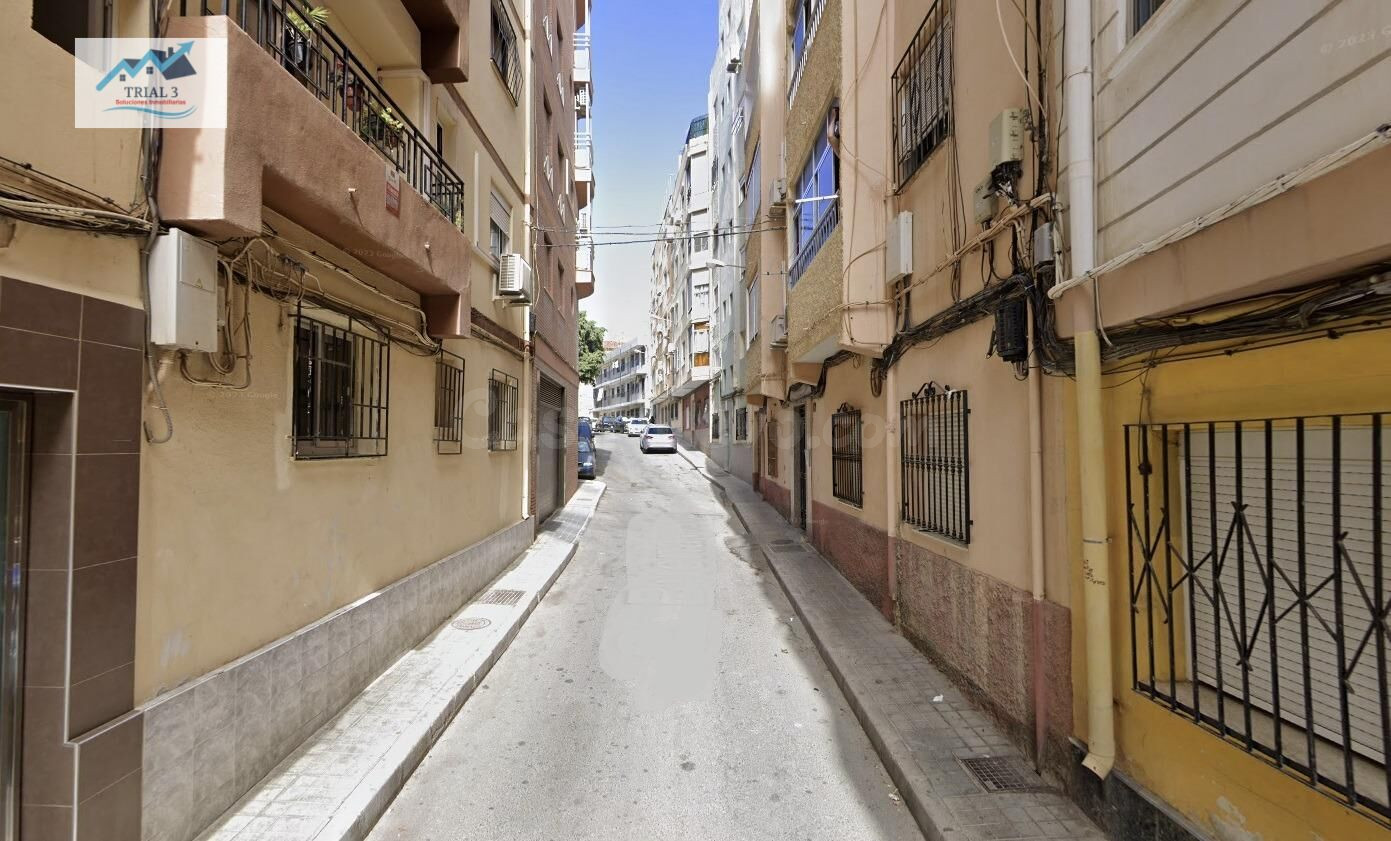 Venta piso en Almería