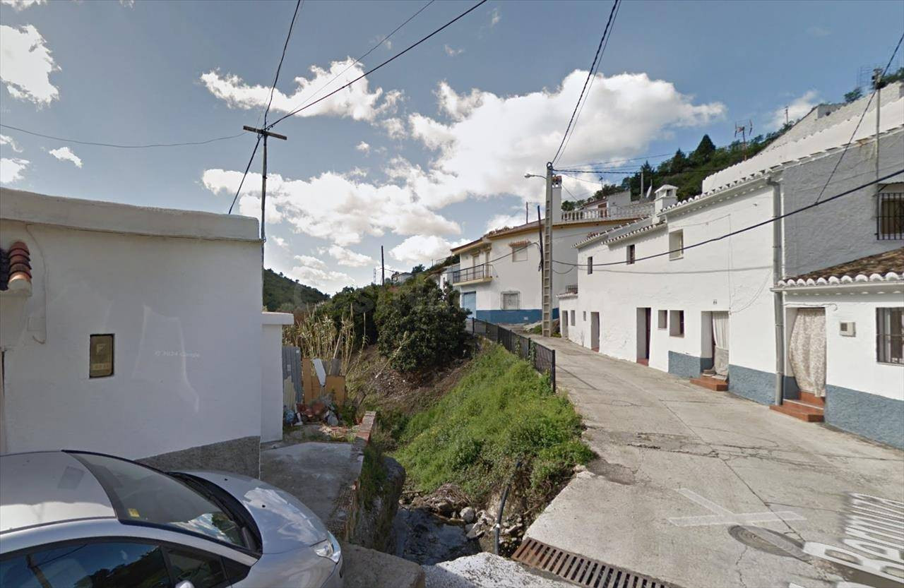 Venta casa en Canillas de Aceituno (Málaga)