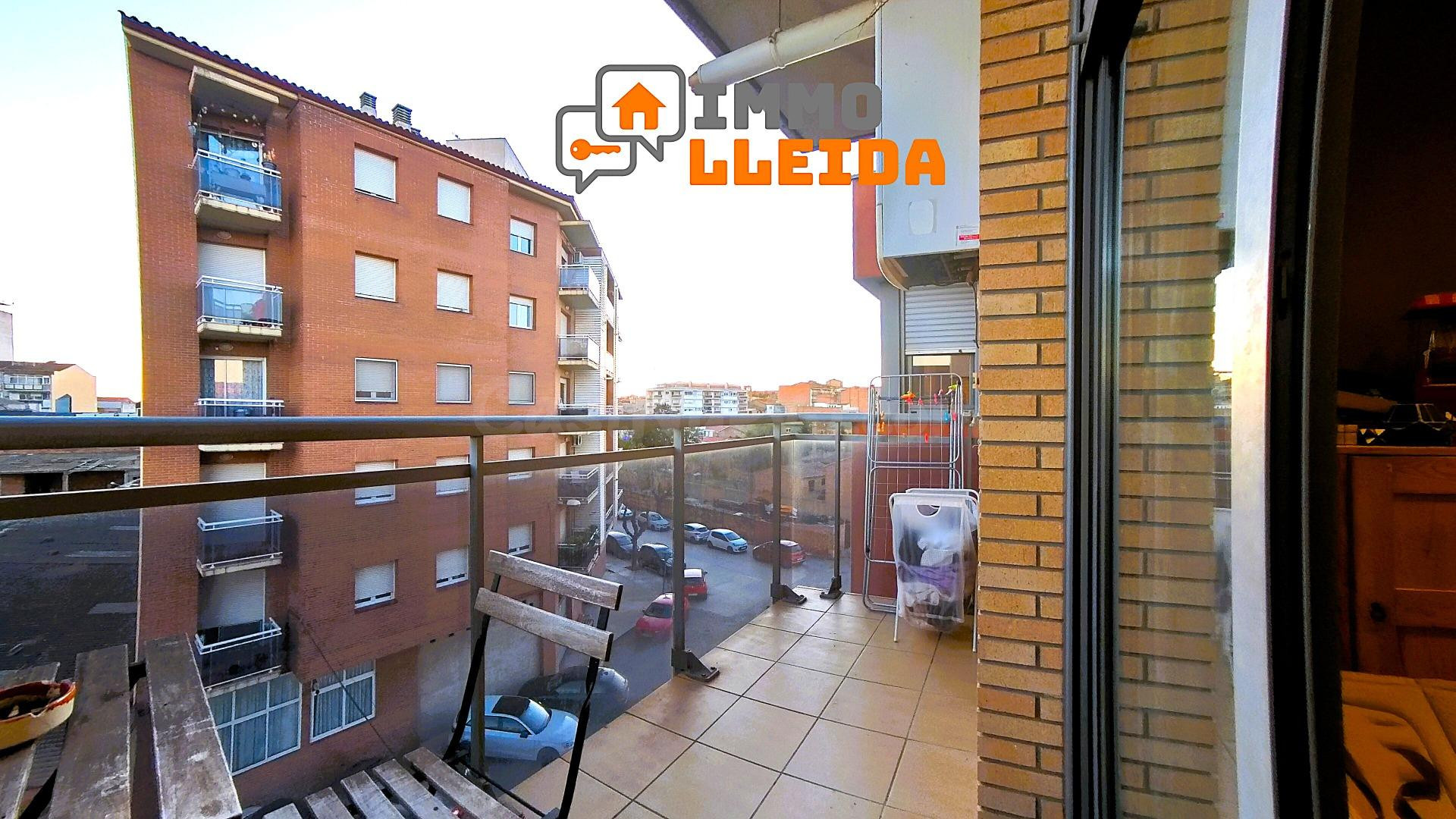 Piso en Balaguer con trastero (Está Alquilado) - foto 2