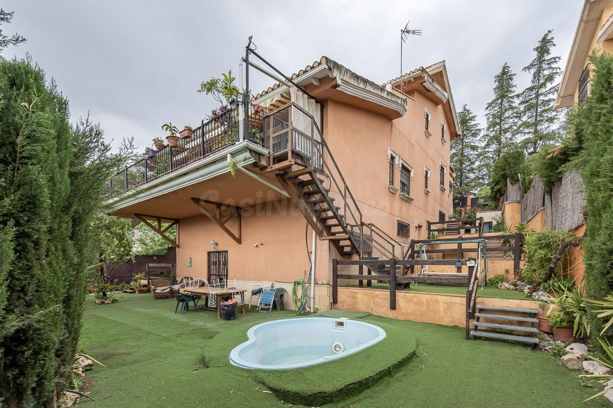 Espectacular Casa de Lujo en Urbanización Los Cerezos