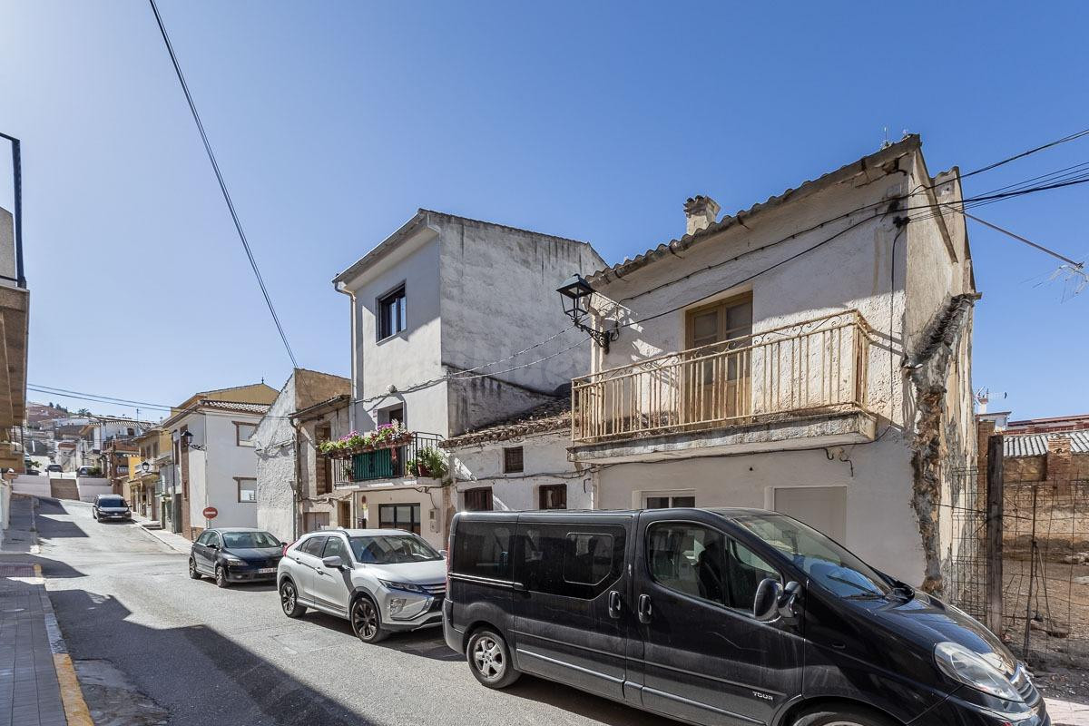Casa a reformar en el corazón de Guevejar