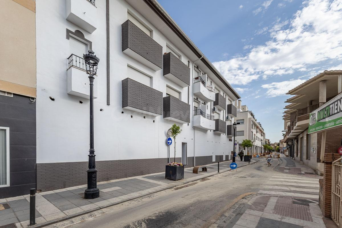 GRAN LOCAL EN EL CENTRO DE OGÍJARES