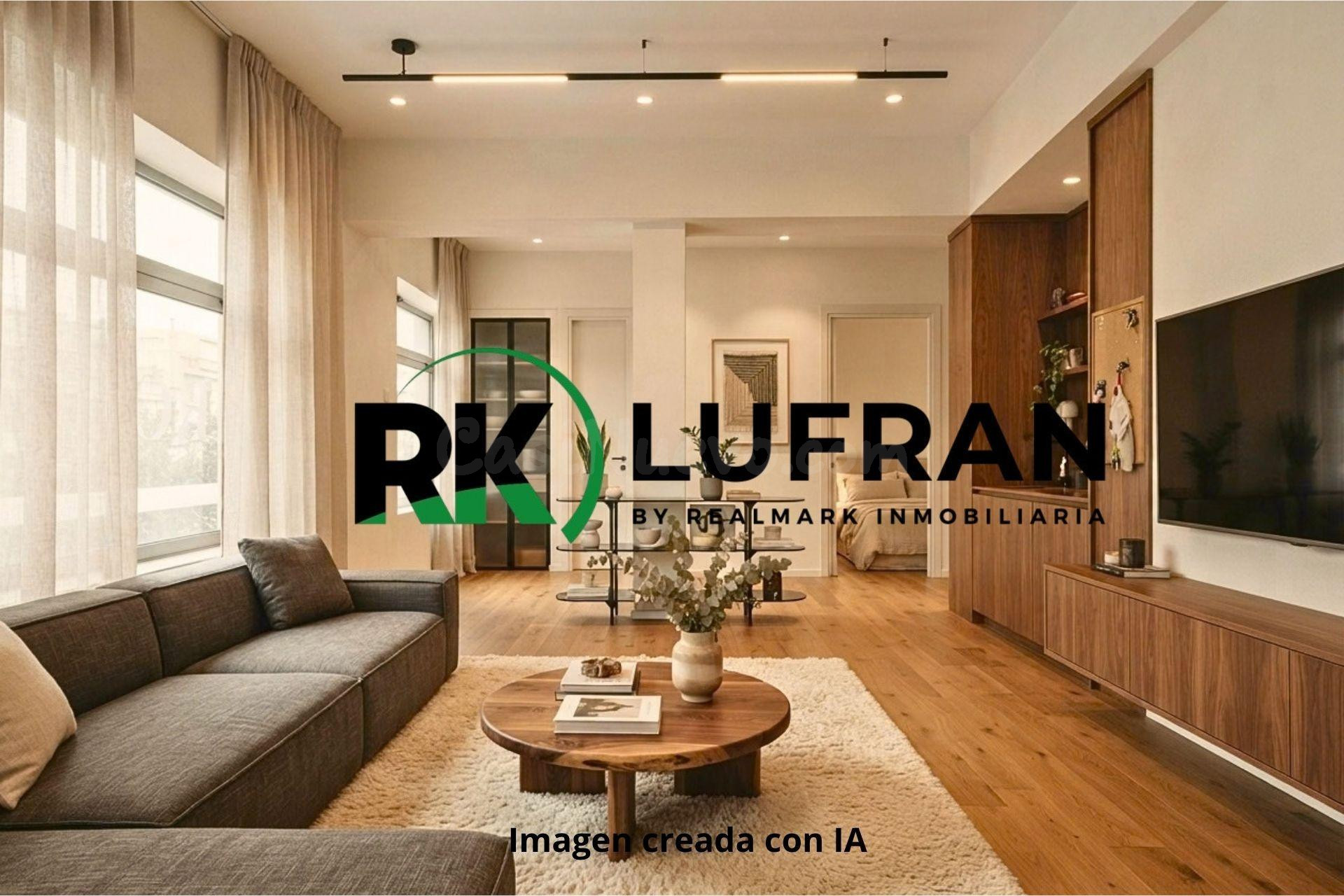 Excepcional Conjunto Inmobiliario de 460 m2 con Gran Potencial en Elda (Alicante)
