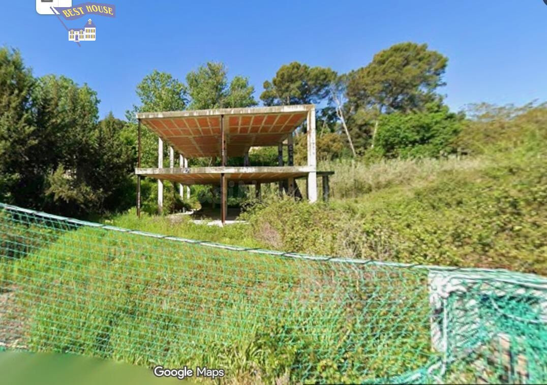 ¡CONSTRUYE TU CASA SIN EMPEZAR DE CERO! TERRENO CON ESTRUCTURA, PROYECTO Y LICENCIA DE OBRA