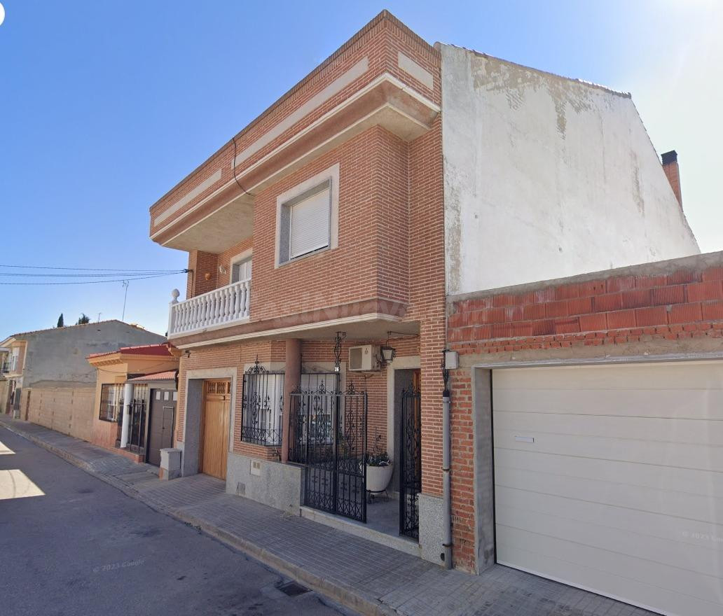 VIVIENDA EN TOMELLOSO