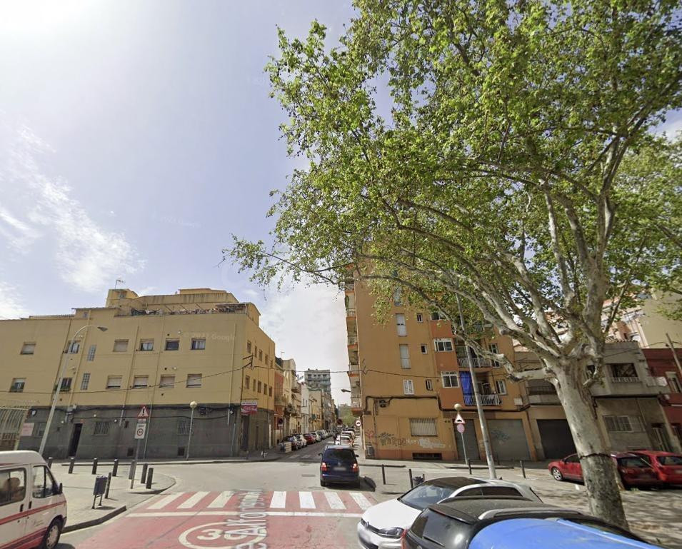 PISO EN BADALONA