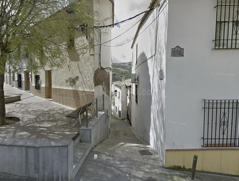 VIVIENDA EN BAENA
