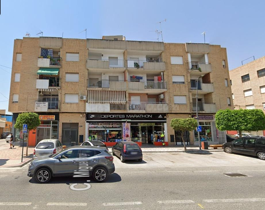 LOCAL EN LAS TORRES DE COTILLAS