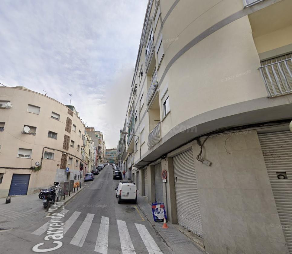 PISO EN BADALONA