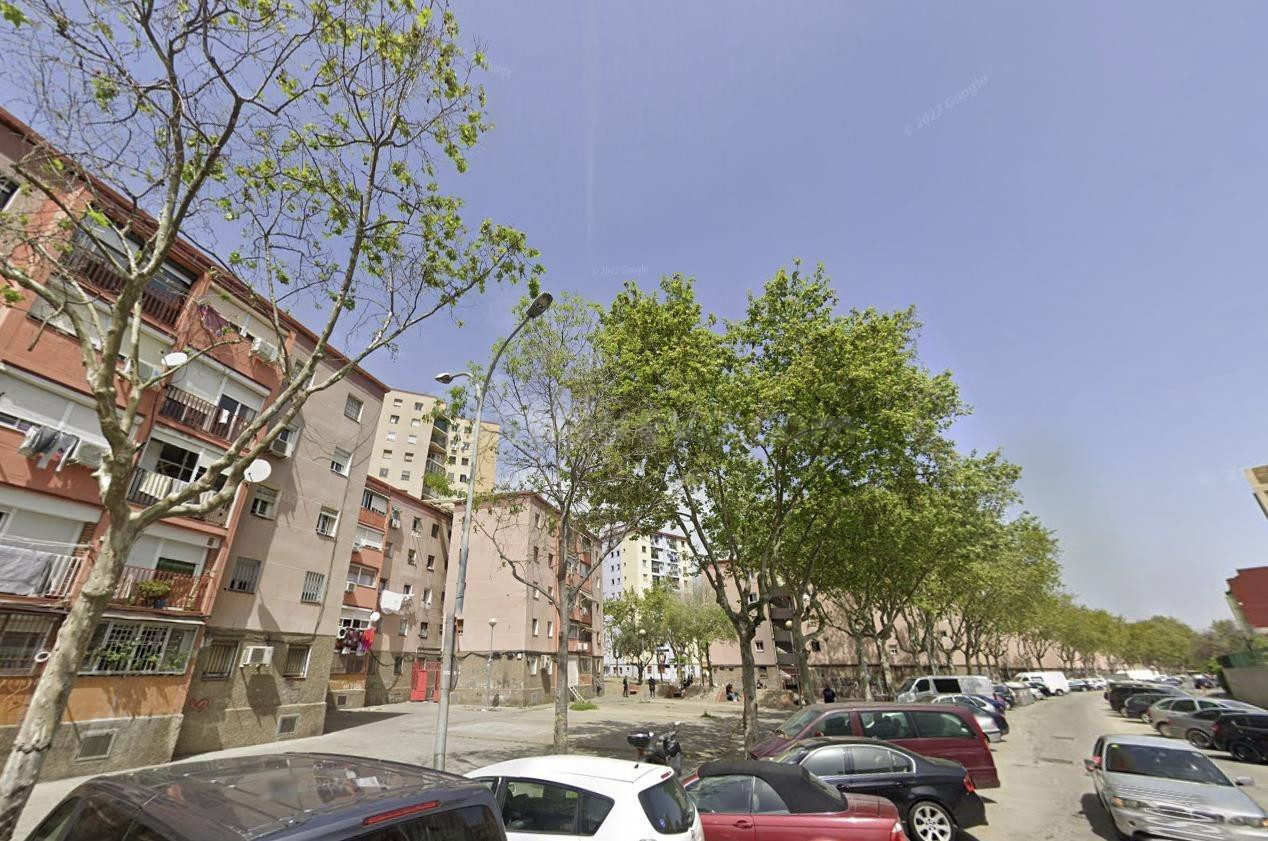 PISO EN BADALONA